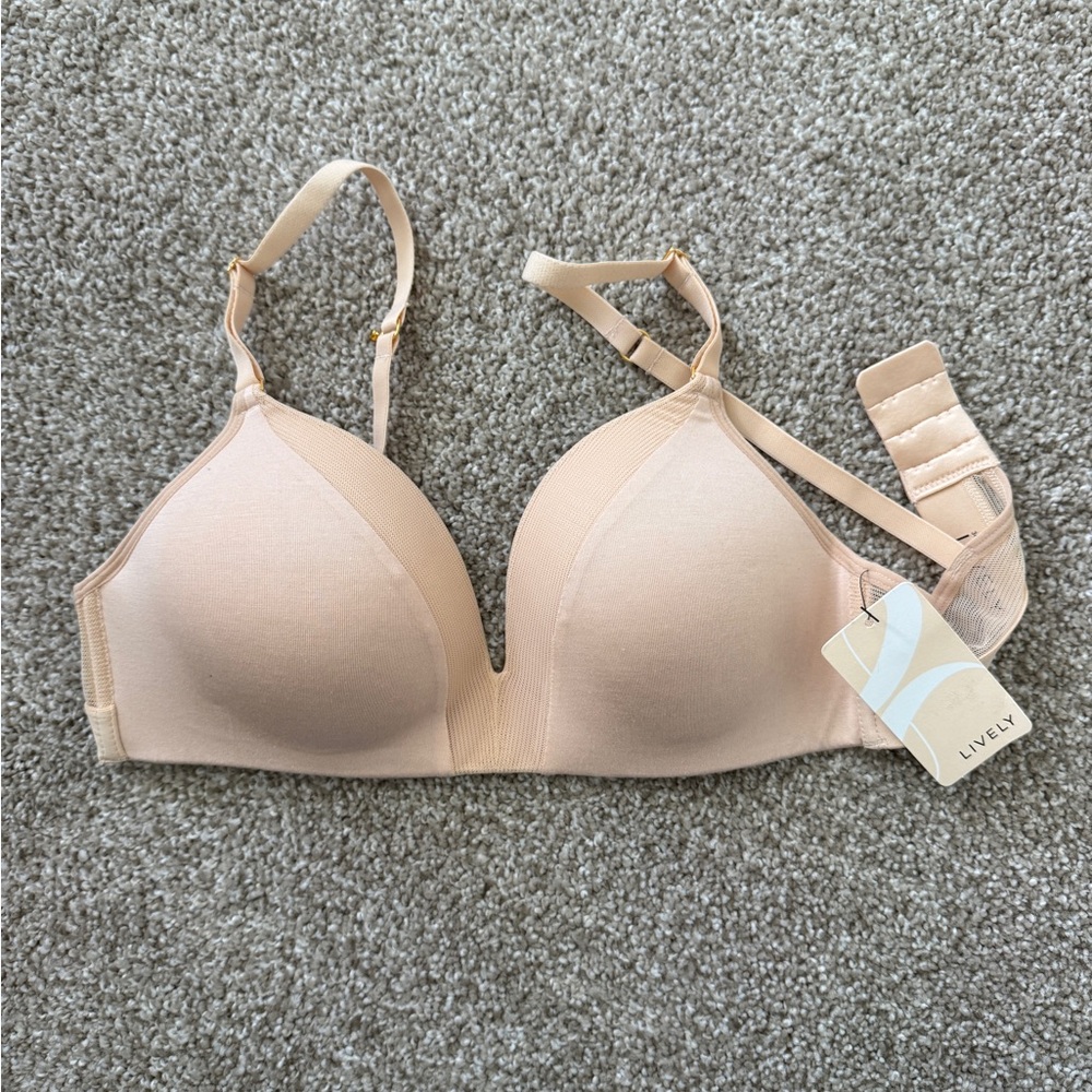 NWT, Lively Nude Wireless Everyday Bra - Light Beige, 34C